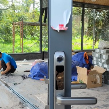 Khóa thông minh cửa nhôm sắt chống nước DEMAX EL101 SV APP WIFI