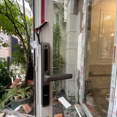 Khóa thông minh cửa nhôm sắt chống nước DEMAX EL101 SV APP WIFI