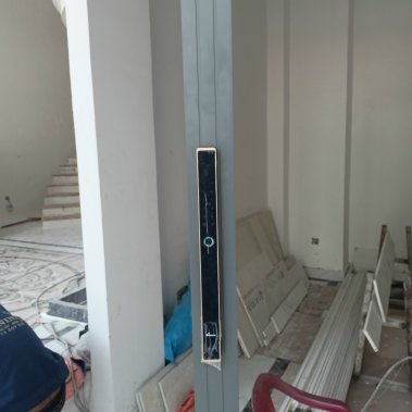 Khóa thông minh tự động cửa nhôm sắt chống nước DEMAX SL808 CG CNC APP + REMOTE