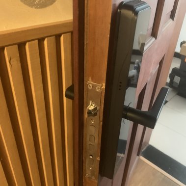 Khóa vân tay Kaimi BTM101 Màu đen