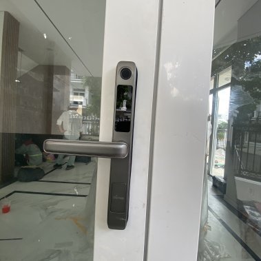 Khóa thông minh cửa nhôm sắt chống nước DEMAX EL101 SV