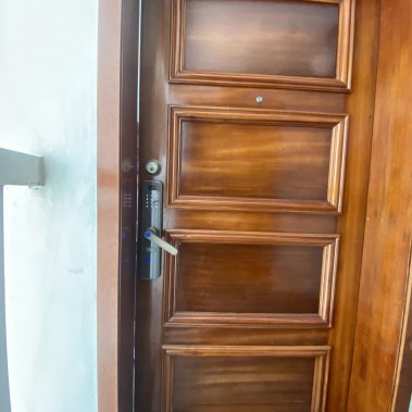 Khóa vân tay thông minh DEMAX EL630 GB