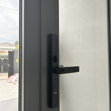 Khóa thông minh cửa nhôm sắt chống nước DEMAX EL588 BL