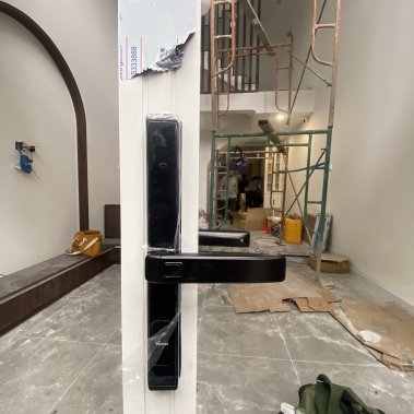 Khóa thông minh cửa nhôm sắt chống nước DEMAX EL688 BL APP WIFI