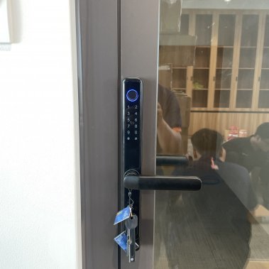 Khóa thông minh cửa nhôm sắt chống nước DEMAX EL-C103 SB APP