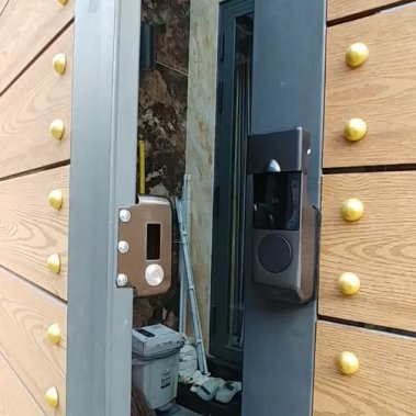 Khoá cửa cổng chống nước HUBERT HB CC68 GRAY APP TTLOCK BLUETOOTH