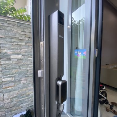 Khóa thông minh nhận diện khuôn mặt Face ID cho cửa nhôm sắt DEMAX EL902 GS APP WIFI - chống nước