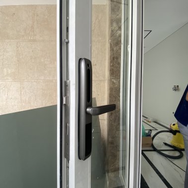 Khóa thông minh cửa nhôm sắt chống nước DEMAX EL101 SV