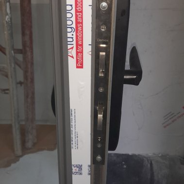 Khóa thông minh cửa nhôm sắt chống nước DEMAX EL101 BL APP WIFI