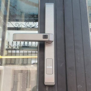 Khóa vân tay cửa nhôm Kaimi CN108 - Màu bạc