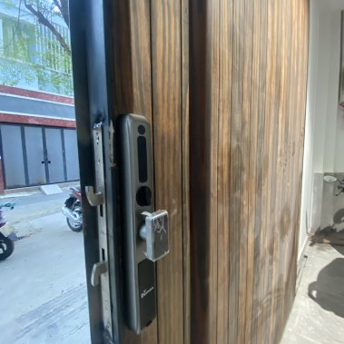 Khóa thông minh cửa nhôm sắt chống nước - tay nắm DEMAX EL606 SD APP WIFI