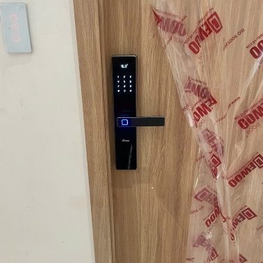 Khóa Cửa Thông Minh Demax EL680 GS CNC / EL680 BN CNC – Vân Tay, Mã Số, Thẻ Từ, Wi-Fi
