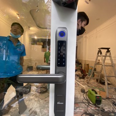 Khóa thông minh cửa nhôm sắt chống nước DEMAX EL101 SV