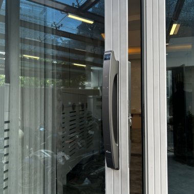 Khóa thông minh nhận diện khuôn mặt Face ID cho cửa nhôm sắt DEMAX EL902 GS APP WIFI - chống nước