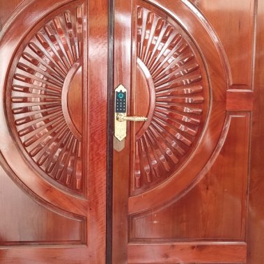 Khóa thông minh đại sảnh - biệt thự Demax SL280 Gold App