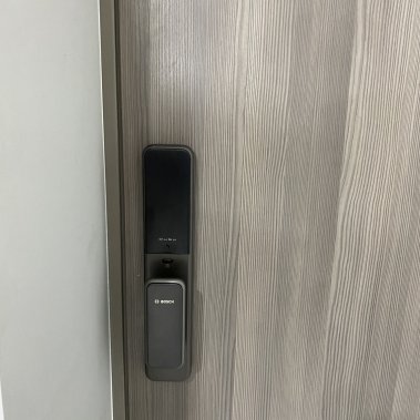 Khóa vân tay tự động Bosch EL 600 EU GRAY (Màu xám)