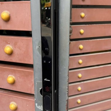 Khóa Thông Minh Cửa Nhôm Demax EL998 BN CNC – Nhận Diện Khuôn Mặt, Vân Tay, Camera, Chống Nước