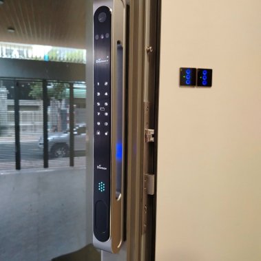 Khóa Thông Minh Cửa Nhôm Demax EL998 GS CNC – Nhận Diện Khuôn Mặt, Vân Tay, Camera, Chống Nước