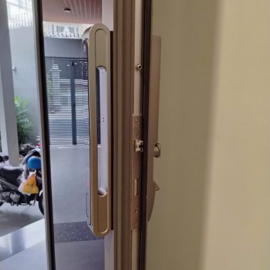 Khóa Thông Minh Cửa Nhôm Demax EL998 GS CNC – Nhận Diện Khuôn Mặt, Vân Tay, Camera, Chống Nước