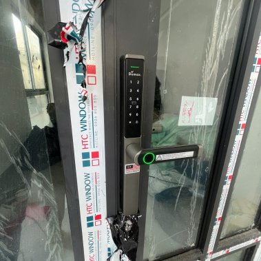 Khóa điện tử thông minh Demax EL-C103 AG APP Wifi lắp cho cửa nhôm sắt