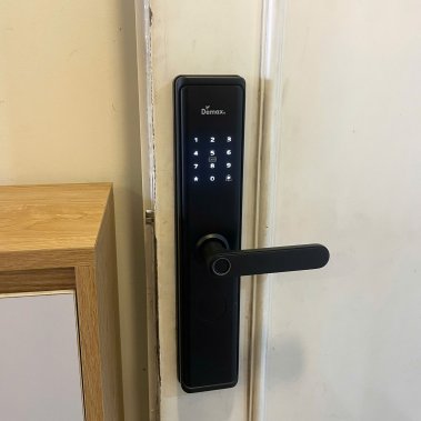 Khóa điện tử thông minh Demax EL-C88 BL App TTLock
