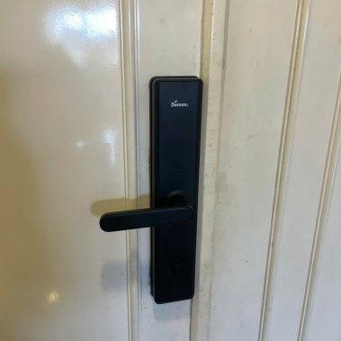 Khóa điện tử thông minh Demax EL-C88 BL App TTLock