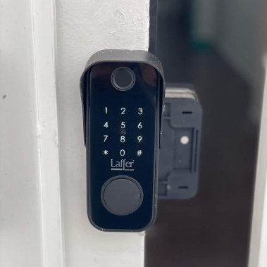 Khoá vân tay cửa cổng chống nước Laffer A18 - vân tay 2 chiều