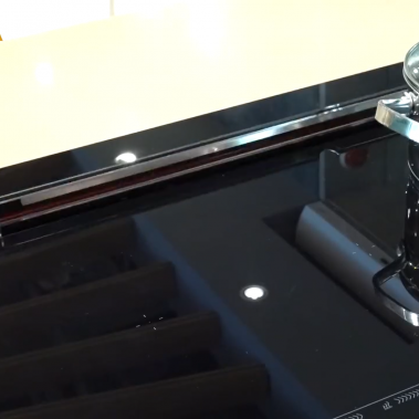 Bếp 4 từ kết hợp máy hút khói khử mùi Malloca HIH-904 SLIM