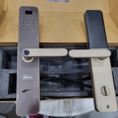 Khóa vân tay thông minh DEMAX EL630 GB