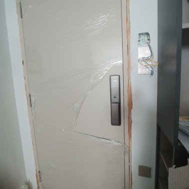 Khóa vân tay tự động Bosch FU 750 EU GRAY (Màu xám)