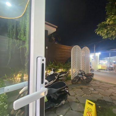 Khóa thông minh cửa nhôm sắt chống nước DEMAX SL601 PW APP WIFI