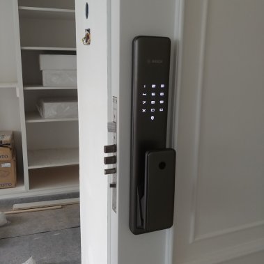 Khóa vân tay tự động Bosch FU 750 EU GRAY (Màu xám)