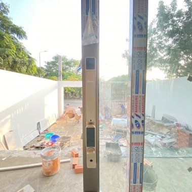 Khóa thông minh tự động cửa nhôm sắt chống nước DEMAX SL802 CG APP/ REMOTE