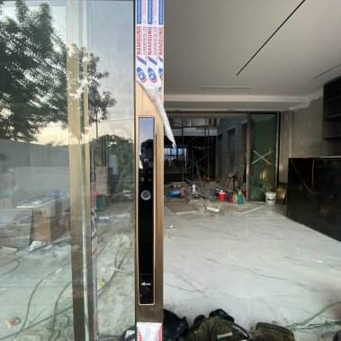 Khóa thông minh tự động cửa nhôm sắt chống nước DEMAX SL802 CG APP/ REMOTE