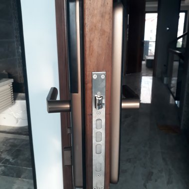 Khóa điện tử Bosch ID 60 EU AMBER GOLD (Màu vàng đồng)