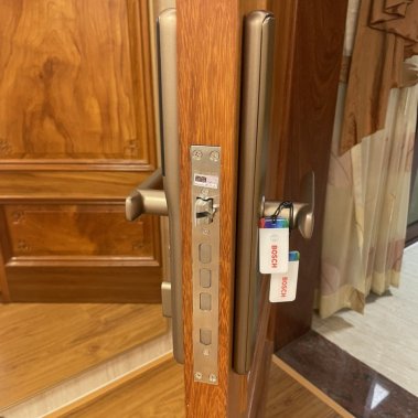 Khóa vân tay Bosch ID 30B EU AMBER GOLD (Màu vàng đồng)