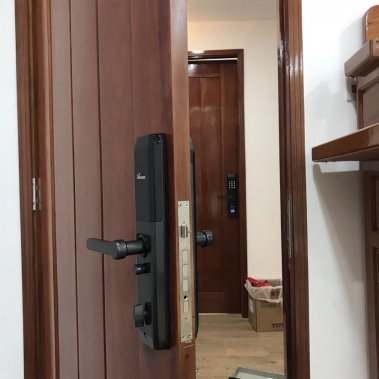 Khóa vân tay thông minh DEMAX SL768 BN