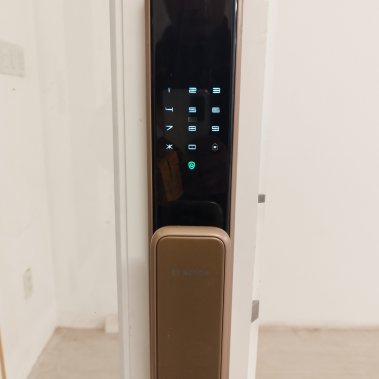 Khóa vân tay tự động Bosch EL 600 EU AMBER GOLD (Màu vàng đồng)