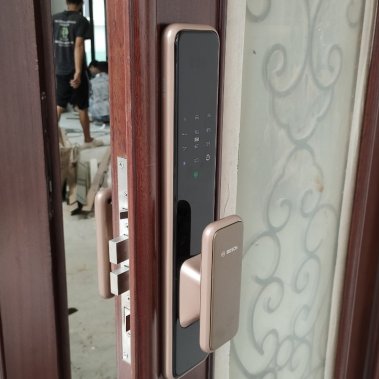 Khóa vân tay tự động Bosch EL 600 EU AMBER GOLD (Màu vàng đồng)