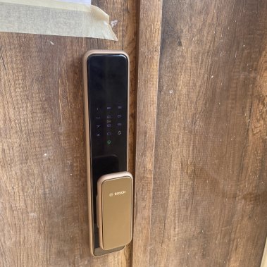 Khóa vân tay tự động Bosch EL 600 EU AMBER GOLD (Màu vàng đồng)