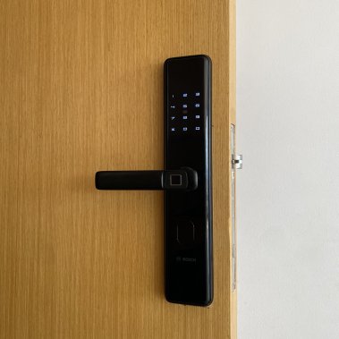 Khóa vân tay Bosch ID 30B EU BLACK APP (Màu đen)