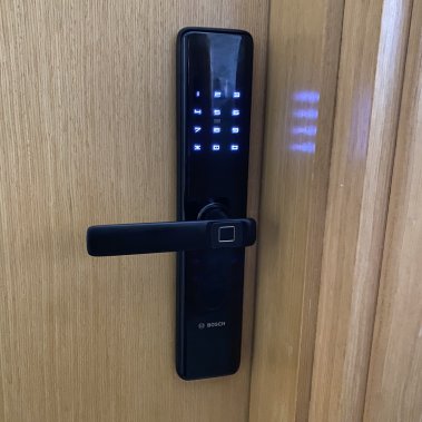 Khóa vân tay Bosch ID 30B EU BLACK (Màu đen)