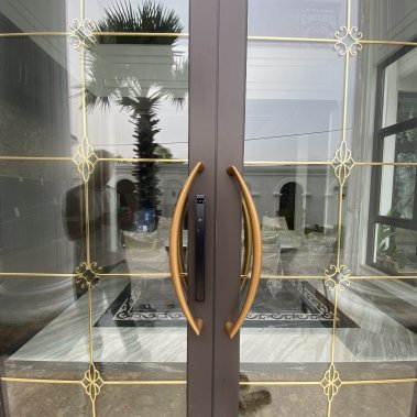 Khóa thông minh nhận diện khuôn mặt Face ID cho cửa nhôm sắt DEMAX EL902 BL APP WIFI - chống nước