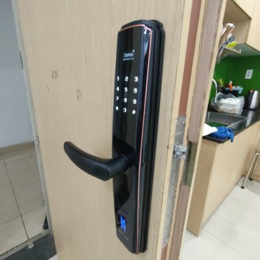 Khóa vân tay thông minh DEMAX EL666 BN