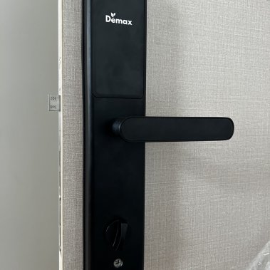 Khóa vân tay thông minh DEMAX EL638 BN APP WIFI