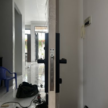 Khóa vân tay thông minh DEMAX EL638 BN