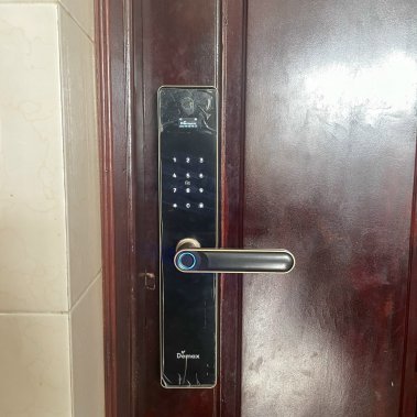 Khóa vân tay thông minh DEMAX SL-C626 CG APP - Camera màn hình chuông