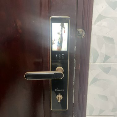 Khóa vân tay thông minh DEMAX SL-C626 CG APP - Camera màn hình chuông