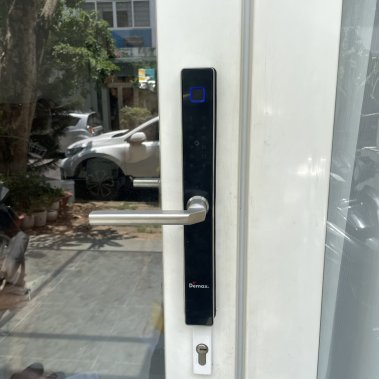 Khóa thông minh cửa nhôm sắt chống nước DEMAX EL-C102 SB APP