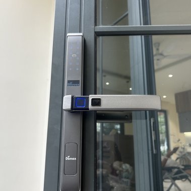 Khóa thông minh cửa nhôm sắt chống nước DEMAX EL688 GS LUX APP WIFI
